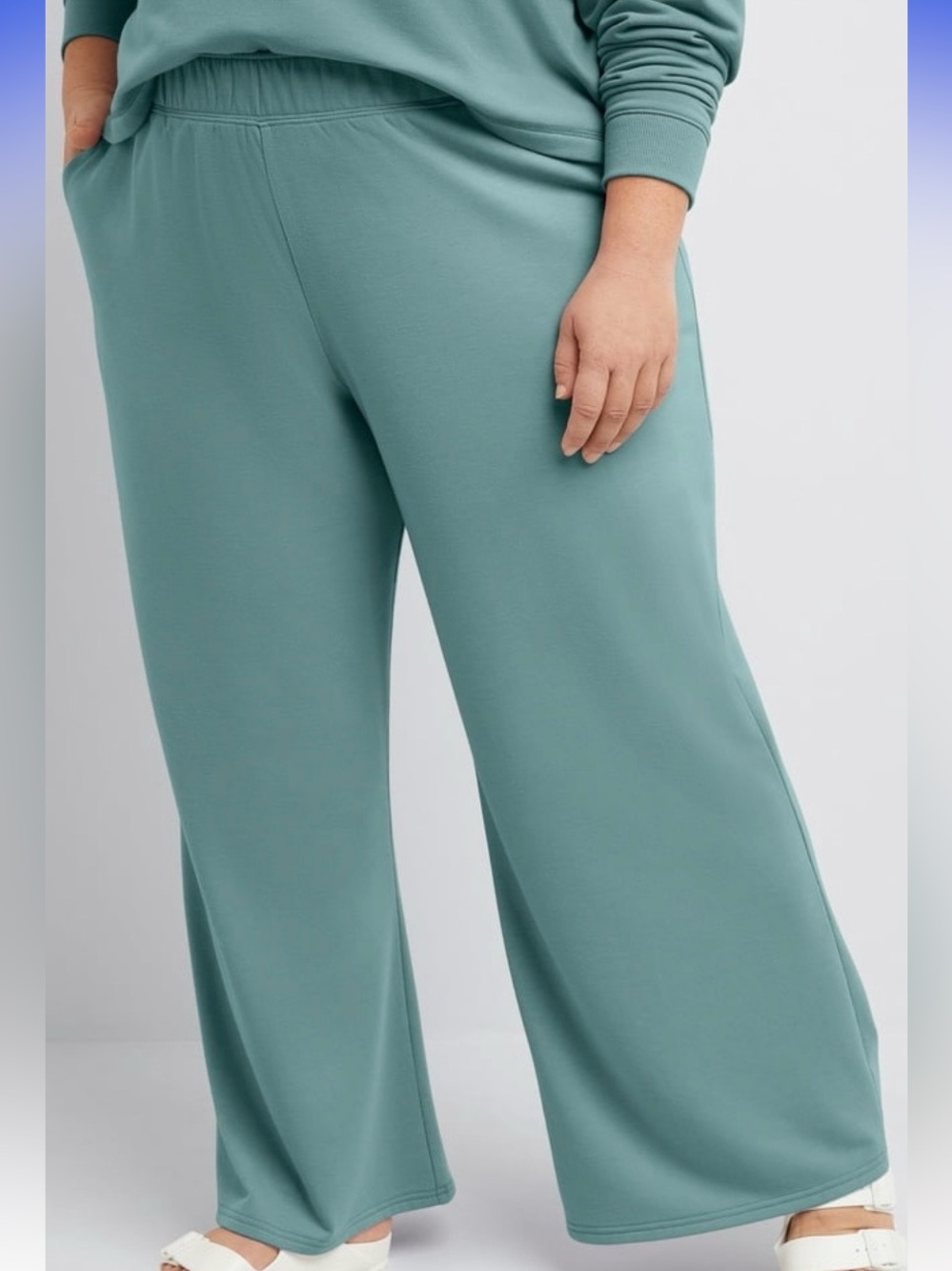 Hanes Women’s Wide-leg Green Fleece Pants  2X